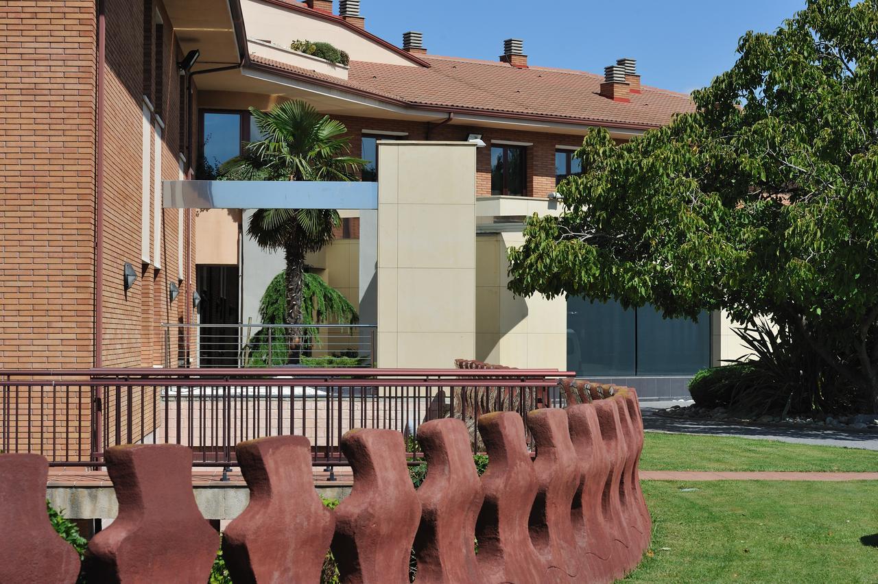 Hotel Els Noguers Manresa Exterior photo